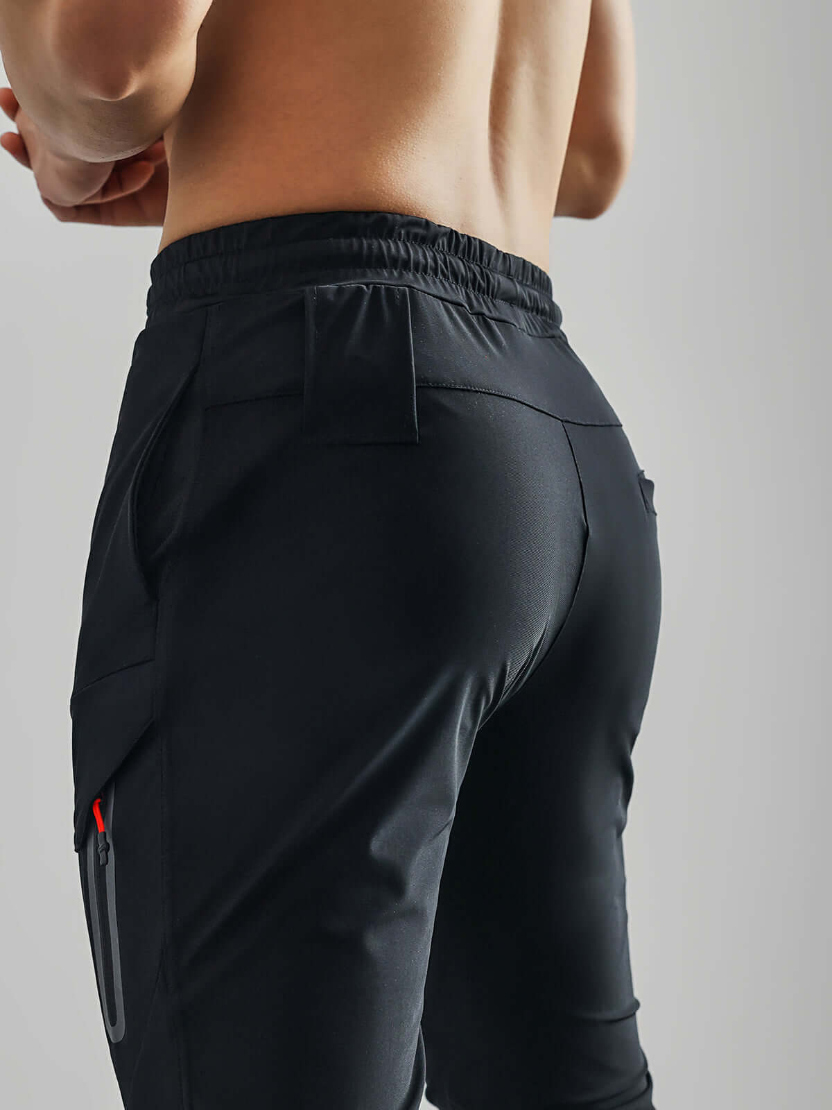 Pantaloni Cargo Uomo in Tessuto Idrorepellente con Polsini Alti