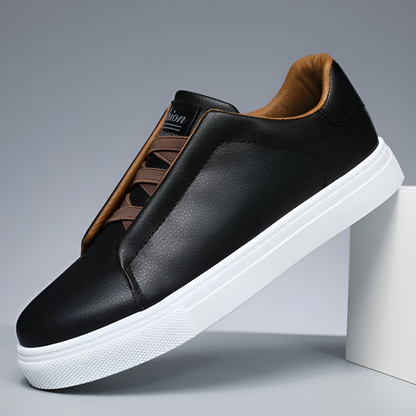 Sneaker Uomo in Pelle Vestibilità Classica