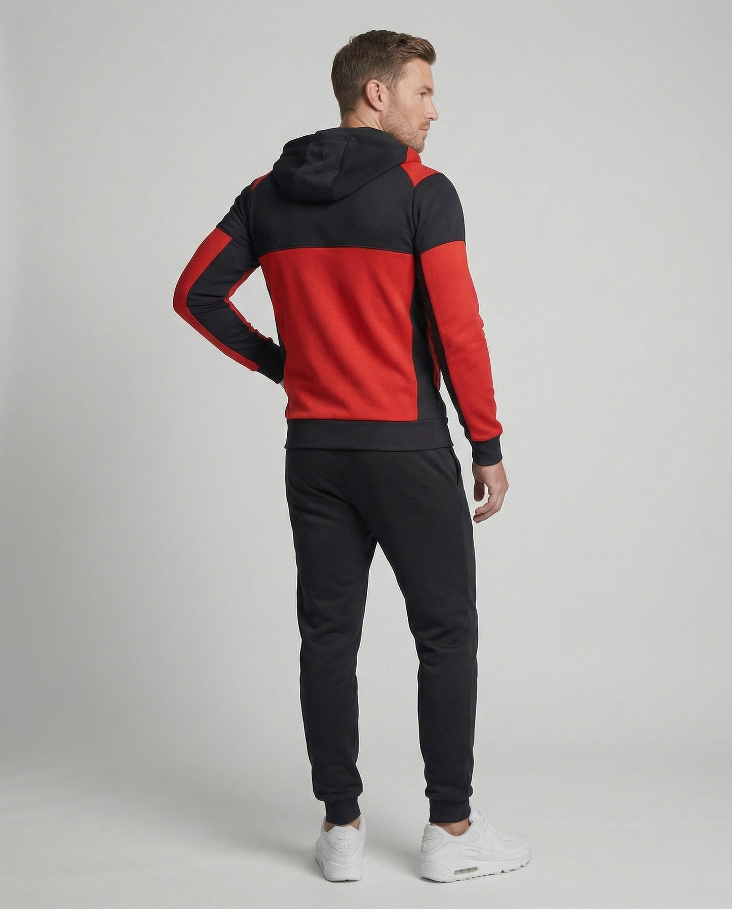 Tuta Jogging Uomo con Cappuccio Slim Fit