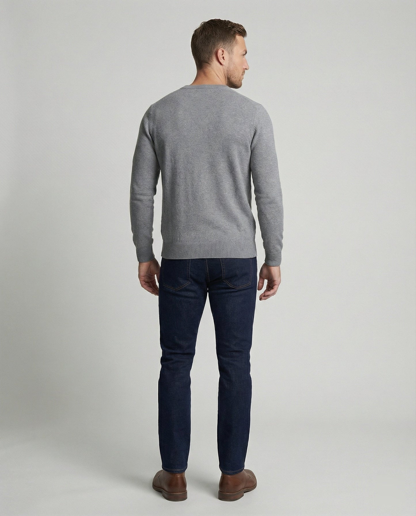 Maglione Uomo in Maglia Sottile Scollo a V