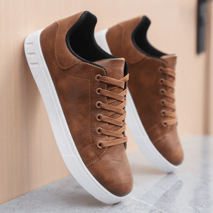 Sneakers Uomo in Pelle Design Elegante Comfortevole