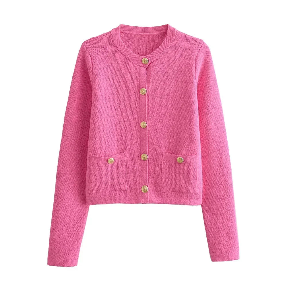 Cardigan femme en tricot blanc, avec boutons et coupe classique.