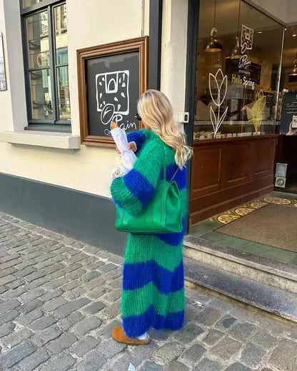 Cardigan long femme vert à rayures, manches longues, en mélange de coton doux et résistant.