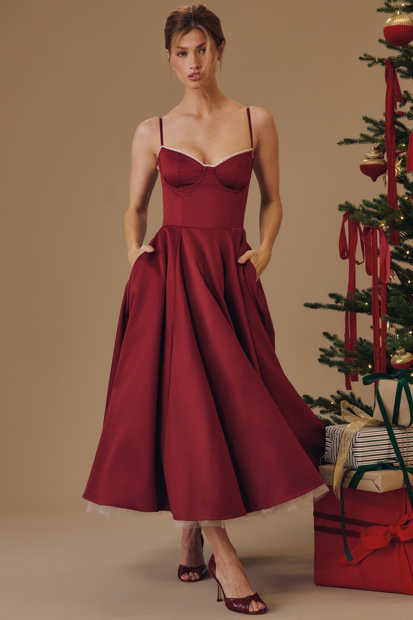 Abito Midi Donna Scollo a Cuore Elegante