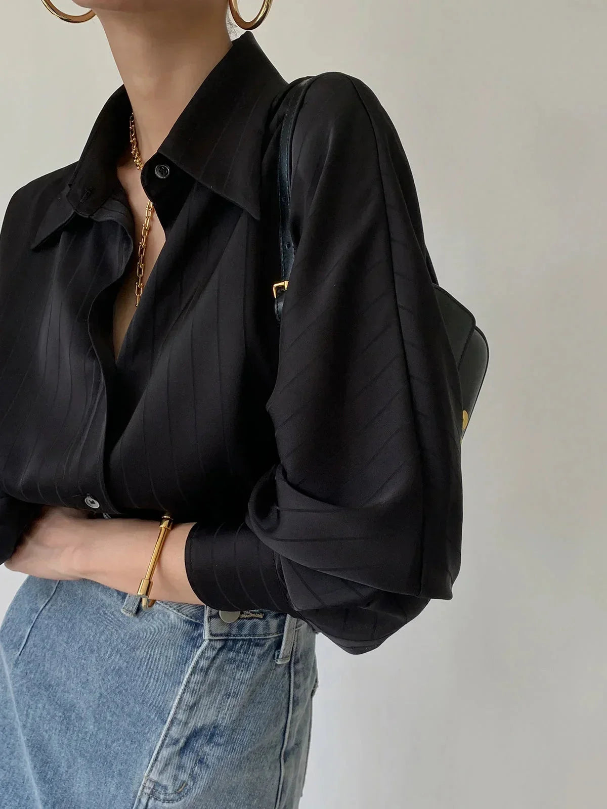 Camicia Donna Elegante con Bottoni e Dettagli Metallici - Vesarelli
