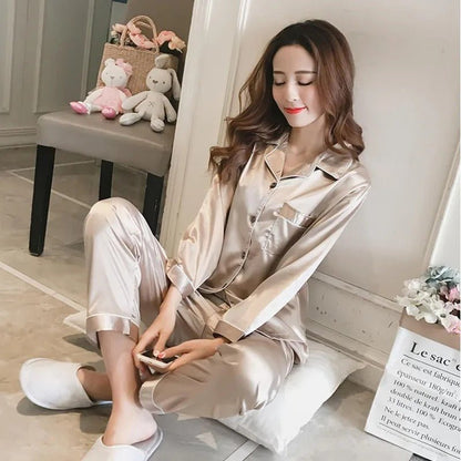 Pigiama Donna Set Classico in Tessuto Morbido Comfort