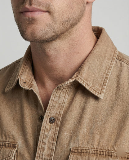 Camicia Uomo in Jeans con Tasche sul Petto Regular Fit