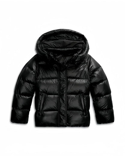 Doudoune femme noire à capuche, coupe vent, doublure chaude et poches pratiques pour les conditions froides.