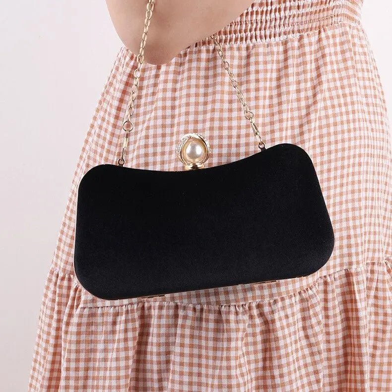 Clutch Donna in Velluto con Chiusura perle Elegante