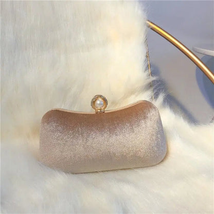 Clutch Donna in Velluto con Chiusura perle Elegante
