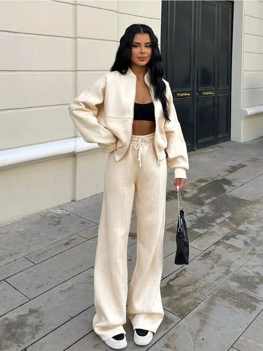 Tuta Donna con Felpa Ampia e Pantaloni Comodi - Vesarelli