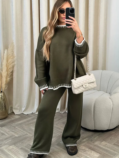 Ensemble femme beige à manches longues, en mélange de coton, coupe décontractée avec poches pratiques.
