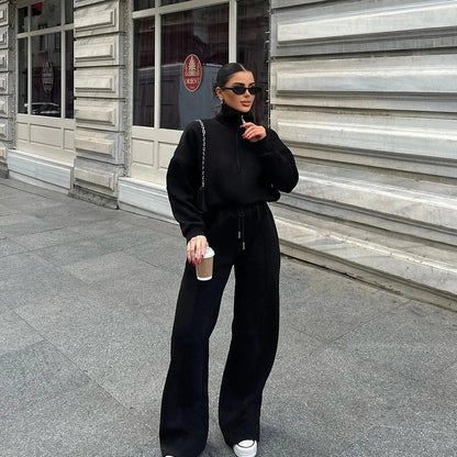 Ensemble femme marron en coton, composé d'un sweat-shirt décontracté et d'un pantalon assorti.