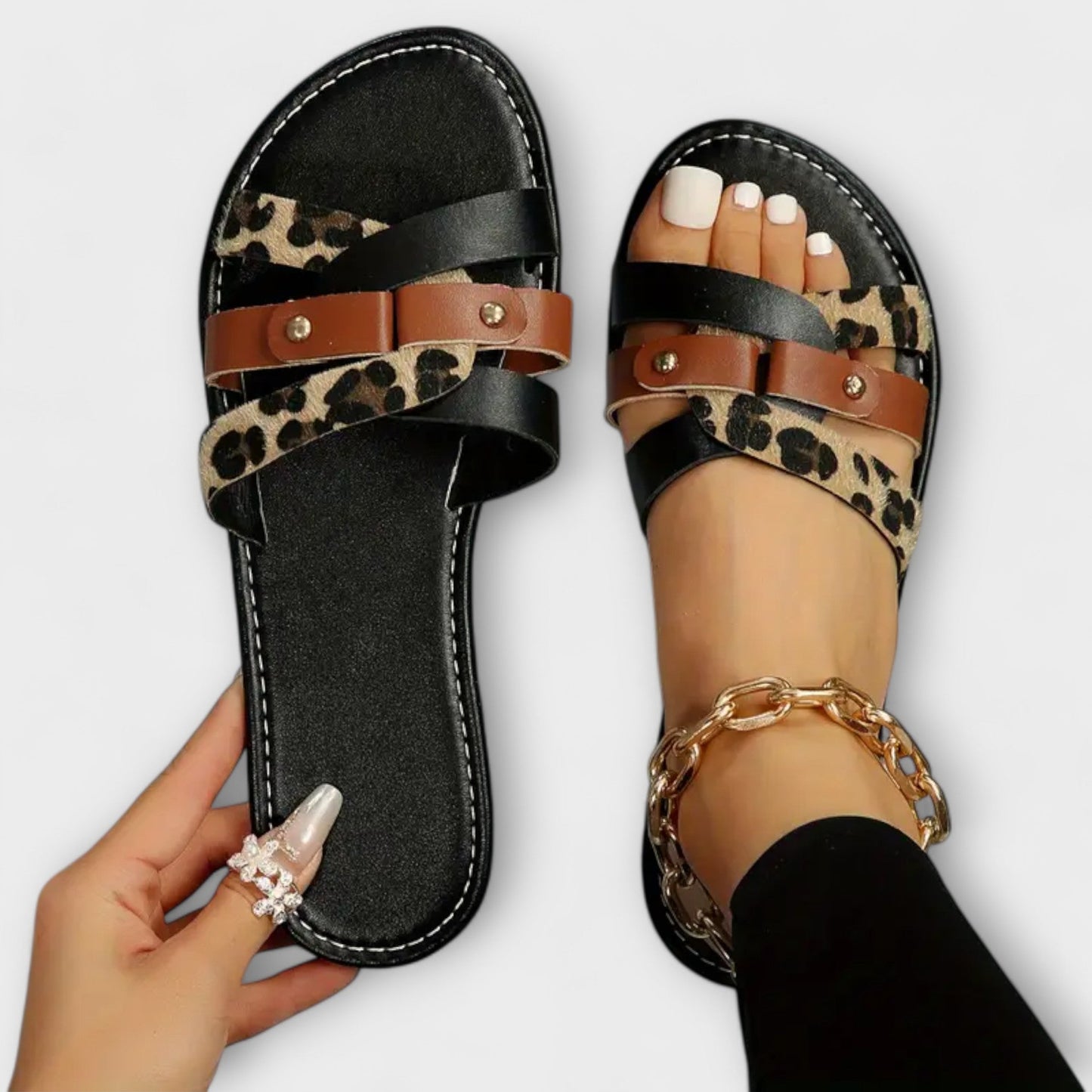 Sandali Donna con Cinturini Incrociati Design Animalier