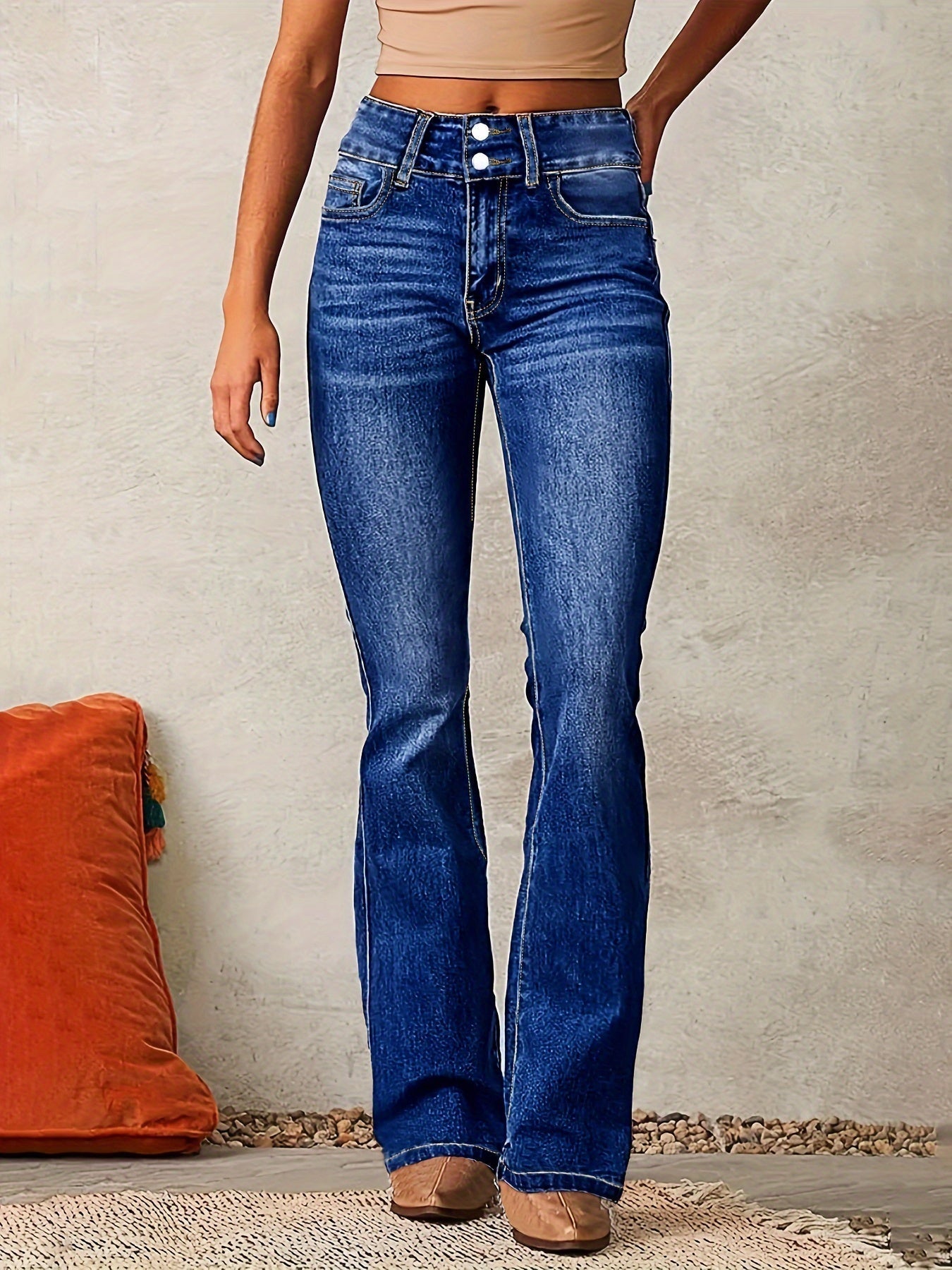 Jeans Donna a Vita Alta con Chiusura Doppio Bottone e Svasati
