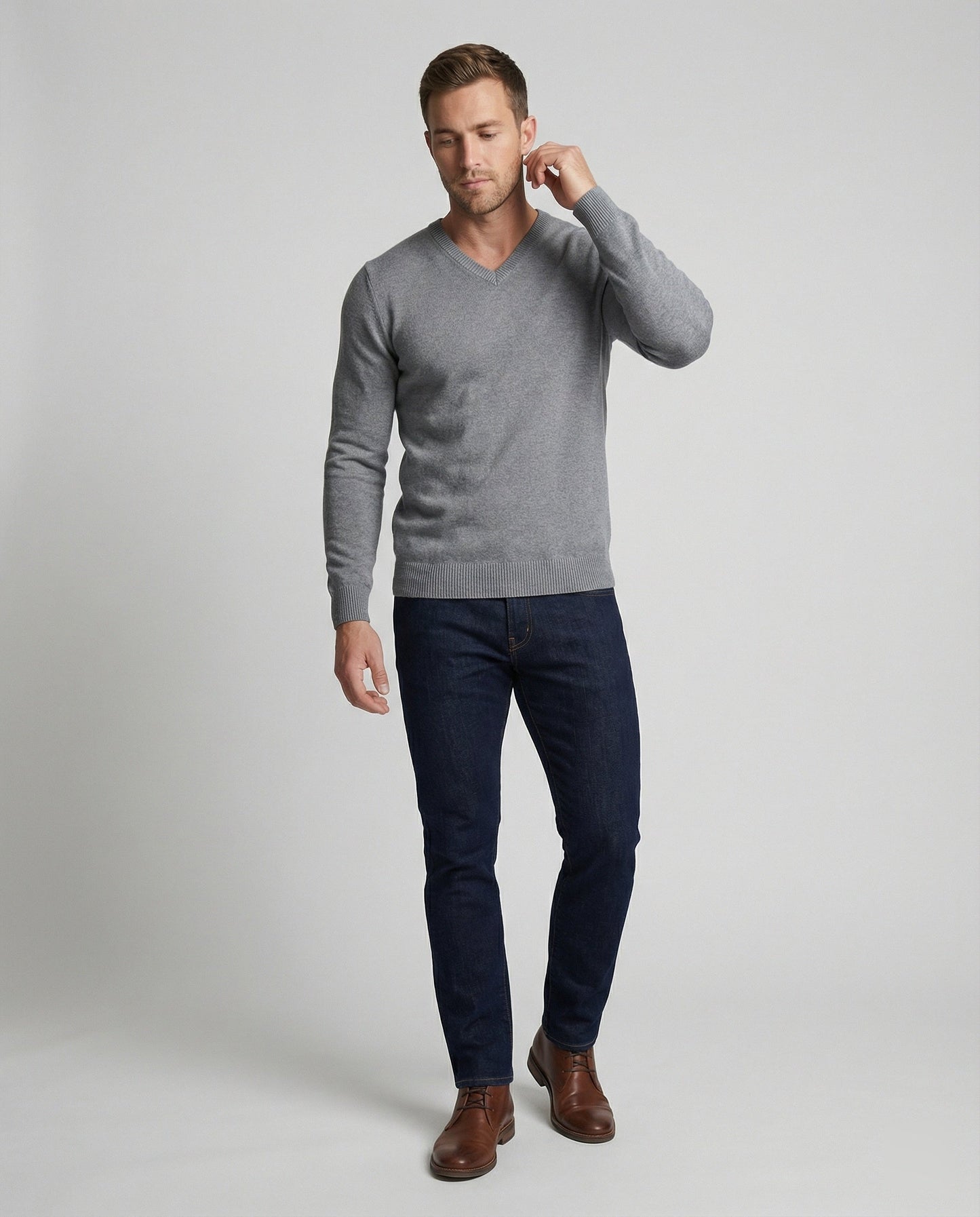 Maglione Uomo in Maglia Sottile Scollo a V