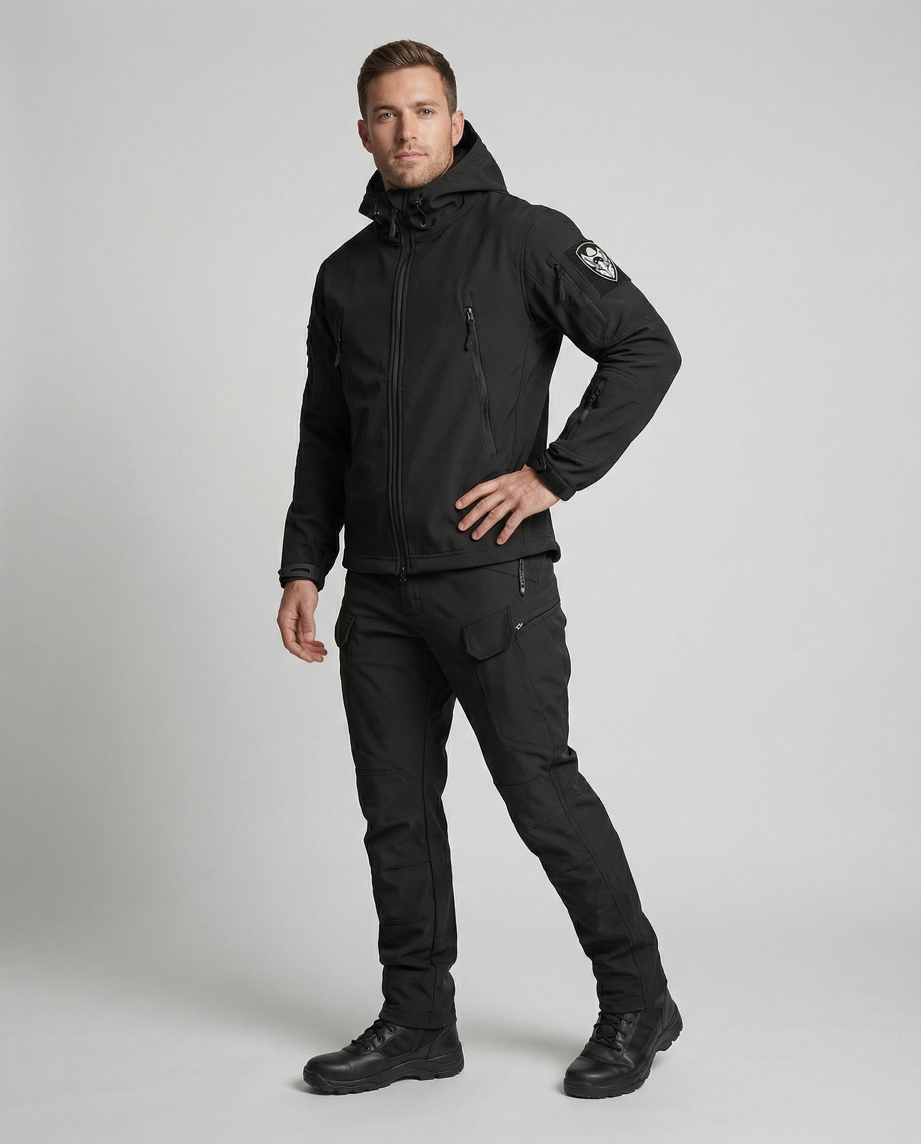 Giacca e Pantaloni Outdoor Uomo Tessuto Tecnico Impermeabile - Brentozzi