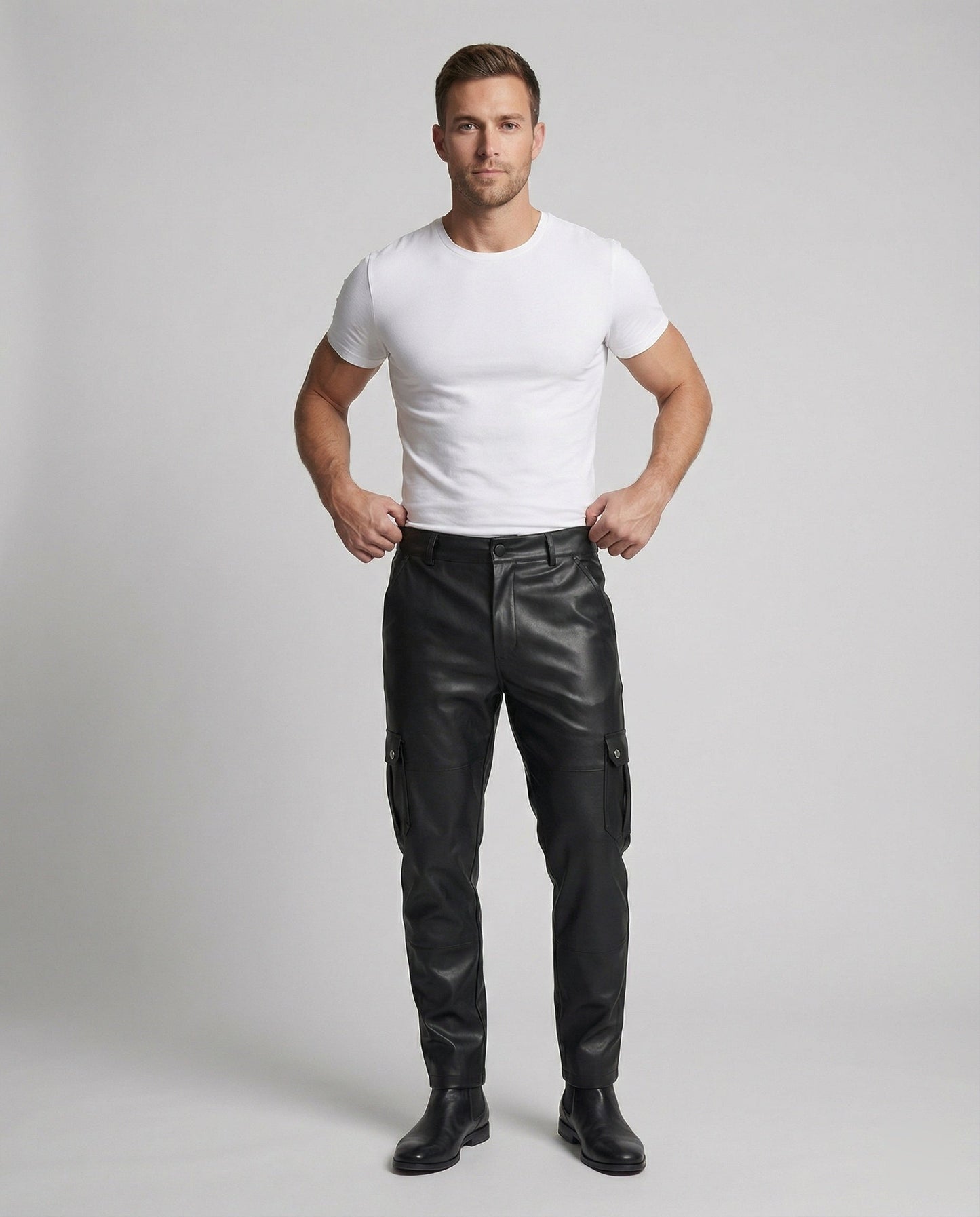 Pantaloni Cargo Uomo in Ecopelle con Tasche Laterali