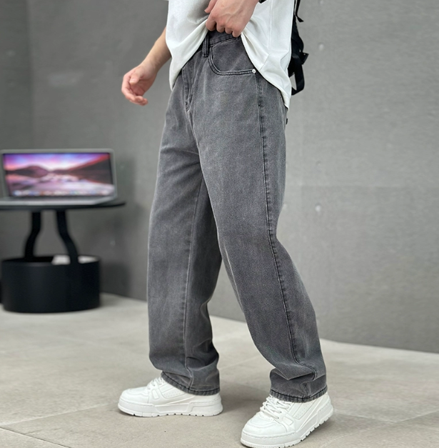 Jeans Uomo Taglio Dritto Vestibilità Ampia - Brentozzi
