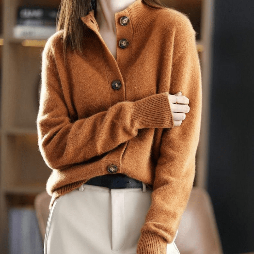 Cardigan Donna in Maglia con Colletto e Bottoni Vestibilità Comoda