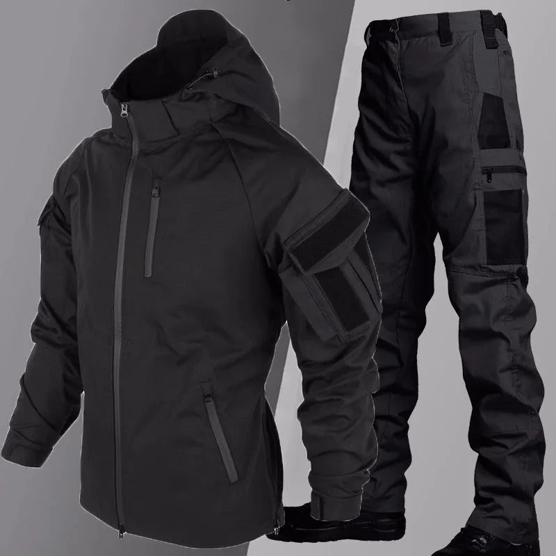 Completo Uomo Outdoor Giacca e Pantaloni con Tasche