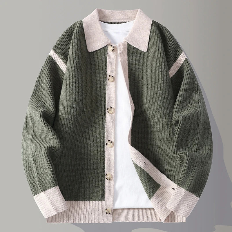 Maglione Uomo con Inserti a Contrasto e Chiusura con Bottoni