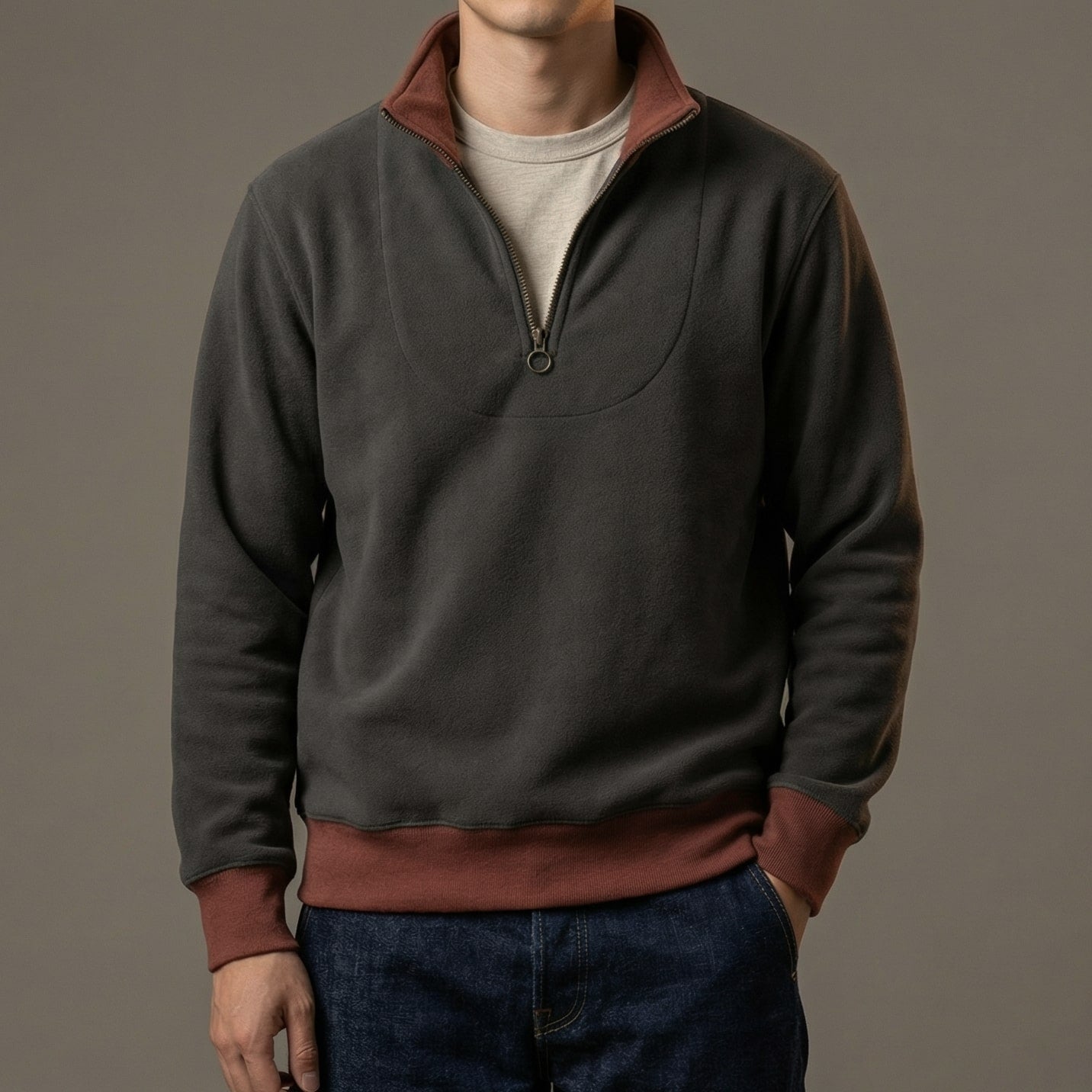 Maglione Uomo con Inserto a Contrasto e Mezza Cerniera