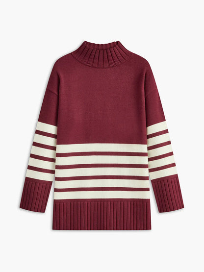 Pull à col montant rayé pour femme, en coton doux, parfait pour les journées fraîches.
