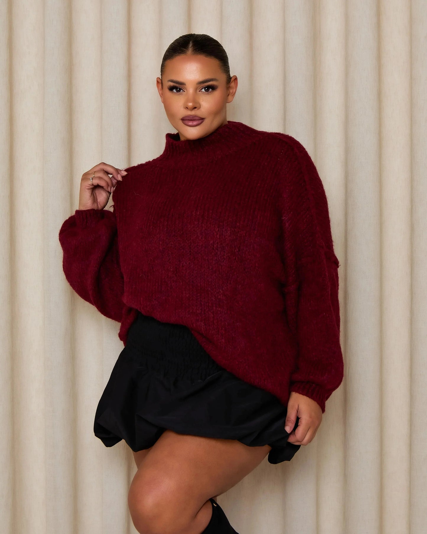 Pull femme ample couleur toffee avec col roulé, en mélange de coton doux.
