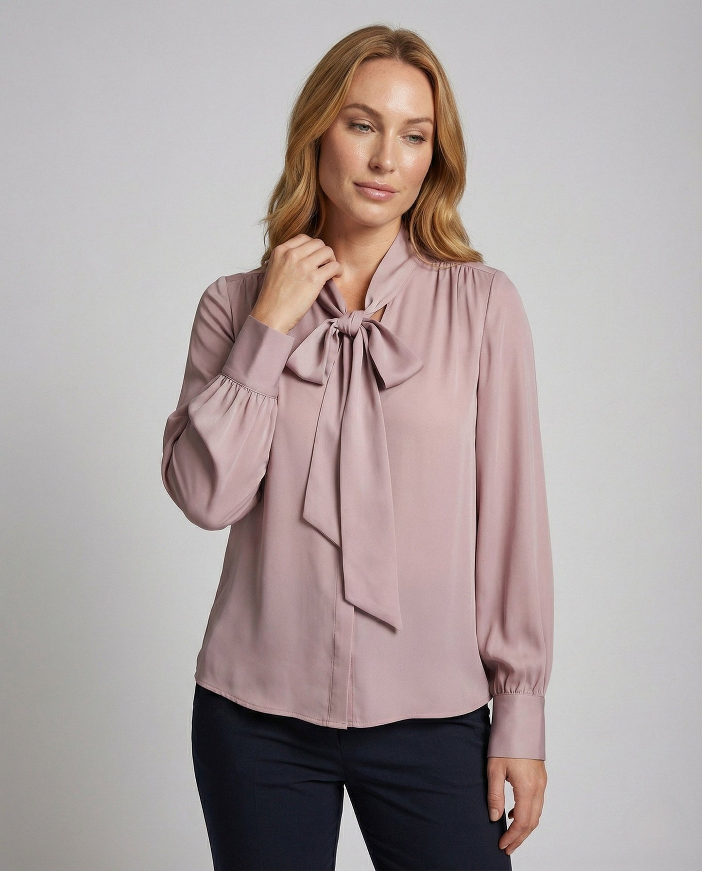 Camicia Donna in Satin Collo a Fiocco Maniche con Polsini - Brentozzi