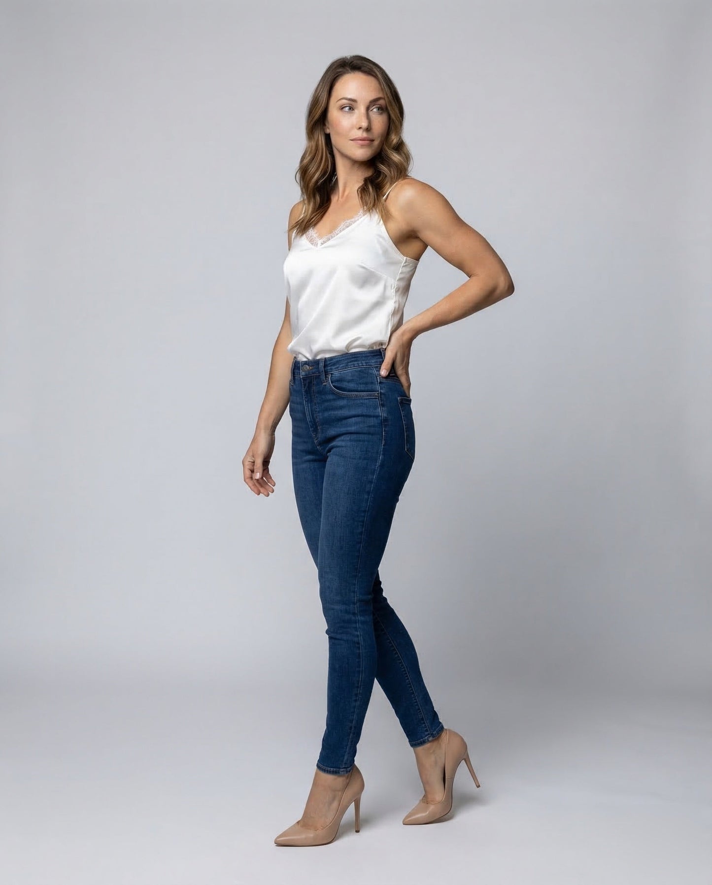 Camisole Donna in Pizzo Elegante - Brentozzi