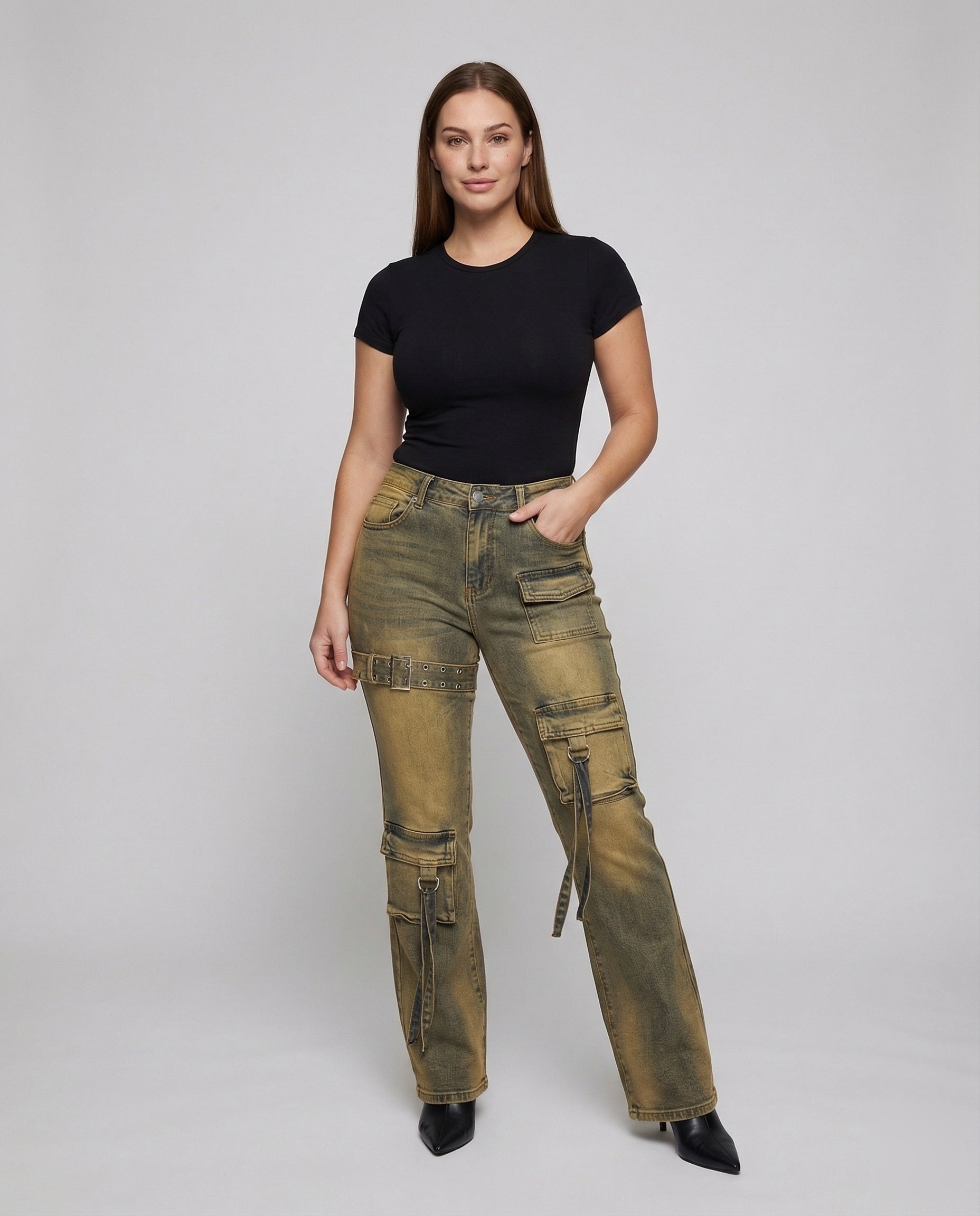 Jeans Donna a Zampa con Tasche Cargo e Fibbia - Brentozzi