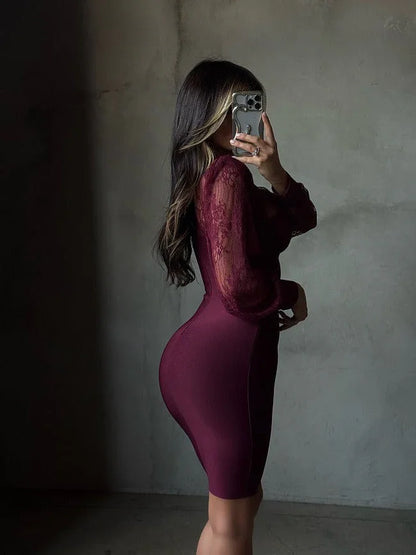 Robe courte femme bordeaux en polyester, à manches ballon et taille cintrée, parfaite pour les occasions décontractées.