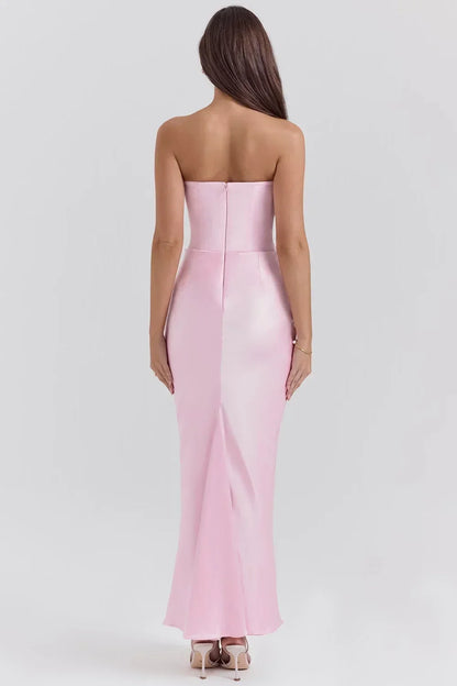 Robe longue femme en tissu drapé, bustier ajusté, avec un design élégant et une coupe flatteuse, parfaite pour les soirées.