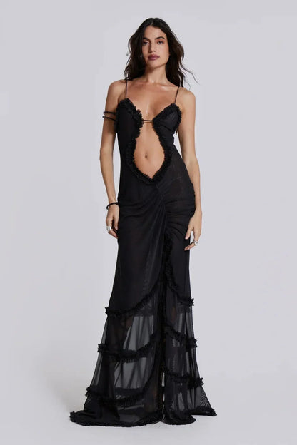 Robe longue noire femme en tissu fluide, col en V et détails drapés pour une silhouette élégante et sophistiquée.