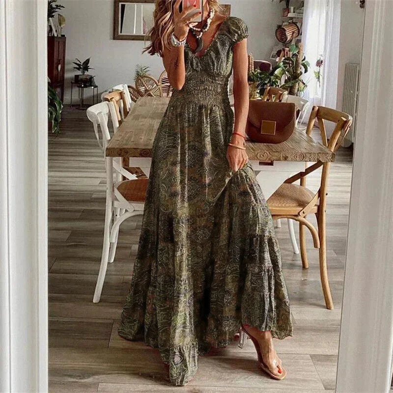 Robe longue marron en coton, manches courtes, avec volants et coupe décontractée, idéale pour les journées estivales.