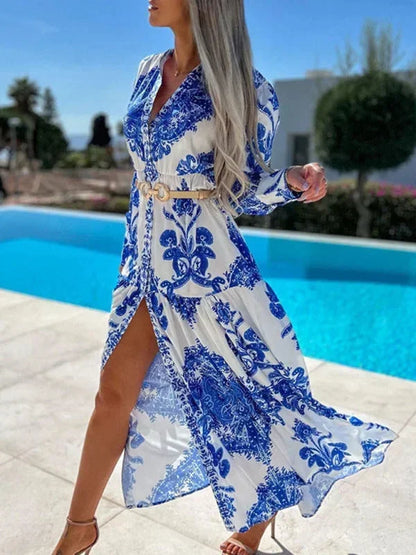 Robe longue femme en tissu léger, imprimée, avec fente haute et col V pour une allure élégante et décontractée.