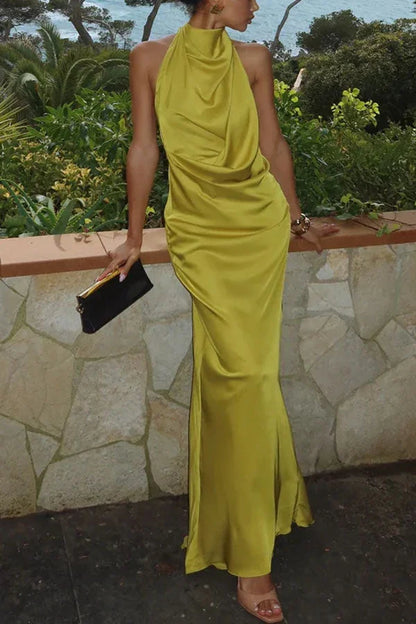 Robe longue femme jaune citron en chiffon, col drapé et coupe fluide, idéale pour les occasions estivales.