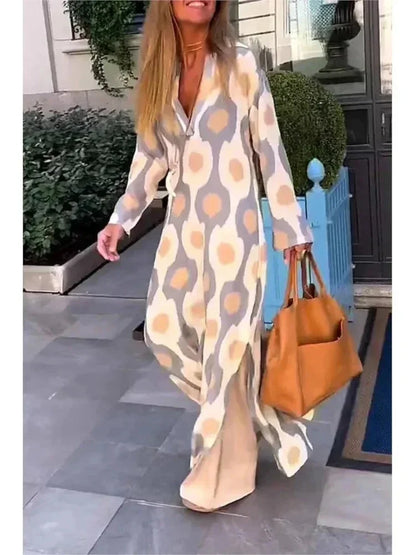 Robe longue femme en Abricot, manches longues, col V, tissu fluide à motifs, idéale pour une allure élégante et décontractée.