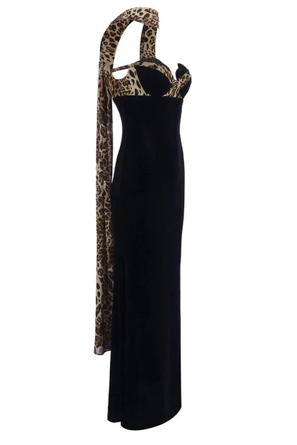 Robe longue sans manches en tissu léger avec motif léopard noir, idéale pour un look décontracté et élégant.