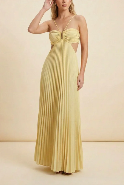Robe longue femme plissée avec dos nu, en polyester doux, design fluide et élégant, idéale pour les soirées d'été.