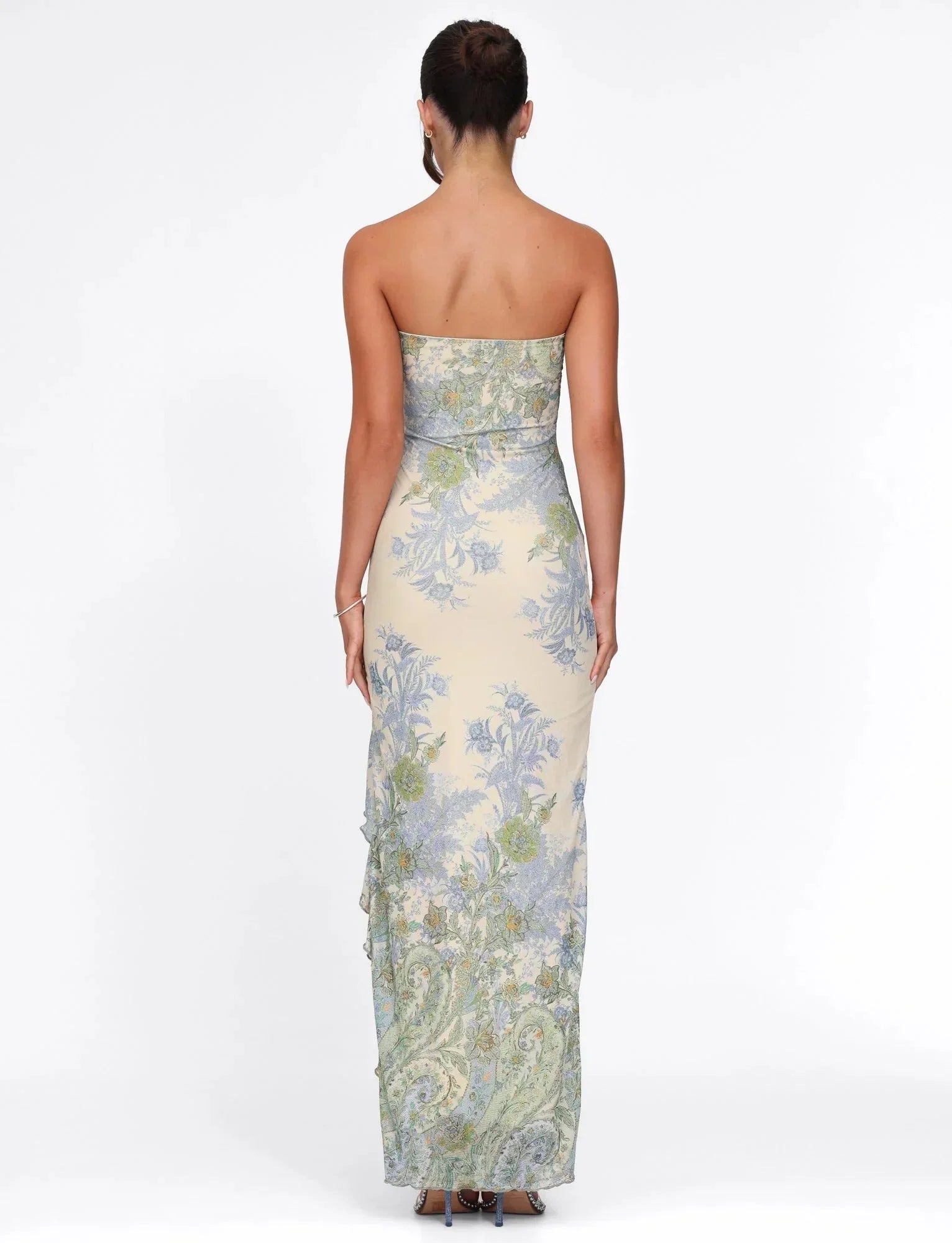 Robe longue sans bretelles en coton avec motif floral et fente élégante, idéale pour les journées d'été.