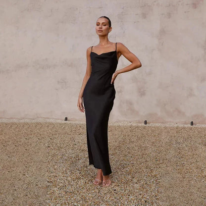 Robe longue sans manches en satin, col bénitier, disponible en plusieurs couleurs éclatantes, idéale pour toutes les…