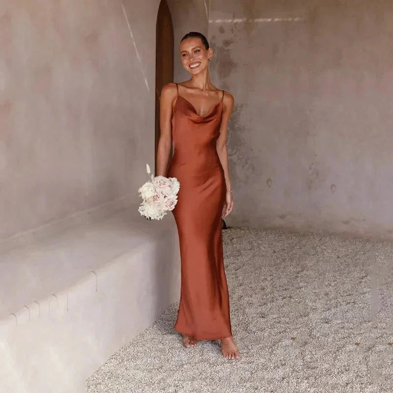Abito Lungo Donna in Satin Scollo Bénitier Senza Maniche - Vesarelli