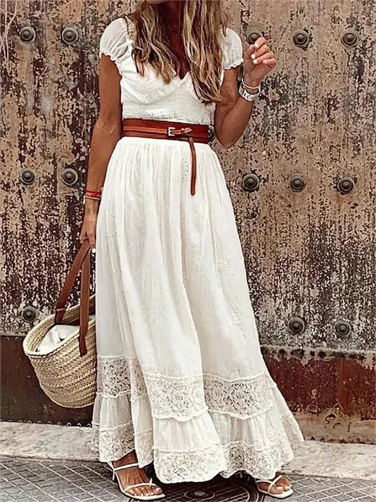 Robe longue en dentelle avec ceinture, col en V, parfaite pour l'été, légère et aérée. Idéale pour les occasions décontractées.