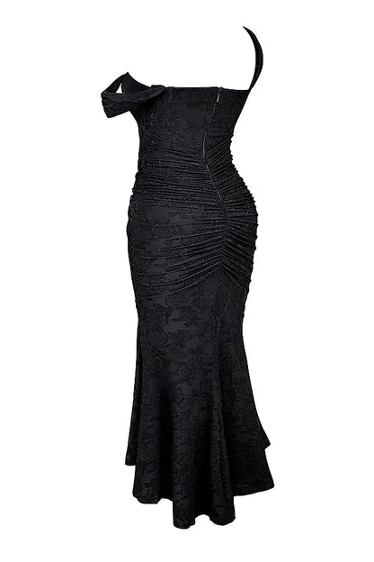 Robe maxi femme en coton léger, motif floral coloré, bretelles larges pour un confort optimal et une coupe fluide.