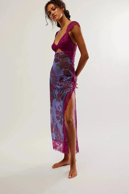 Robe maxi femme florale en dentelle transparente avec un design cache-cœur, couleur Combo océan. Idéale pour les occasions…