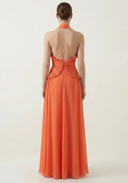 Robe maxi femme orange à volants en coton léger, avec un décolleté en V et des manches évasées pour un style décontracté.