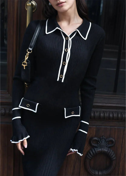 Robe midi côtelée en coton, col contrastant et manches longues, parfaite pour un style décontracté et élégant.