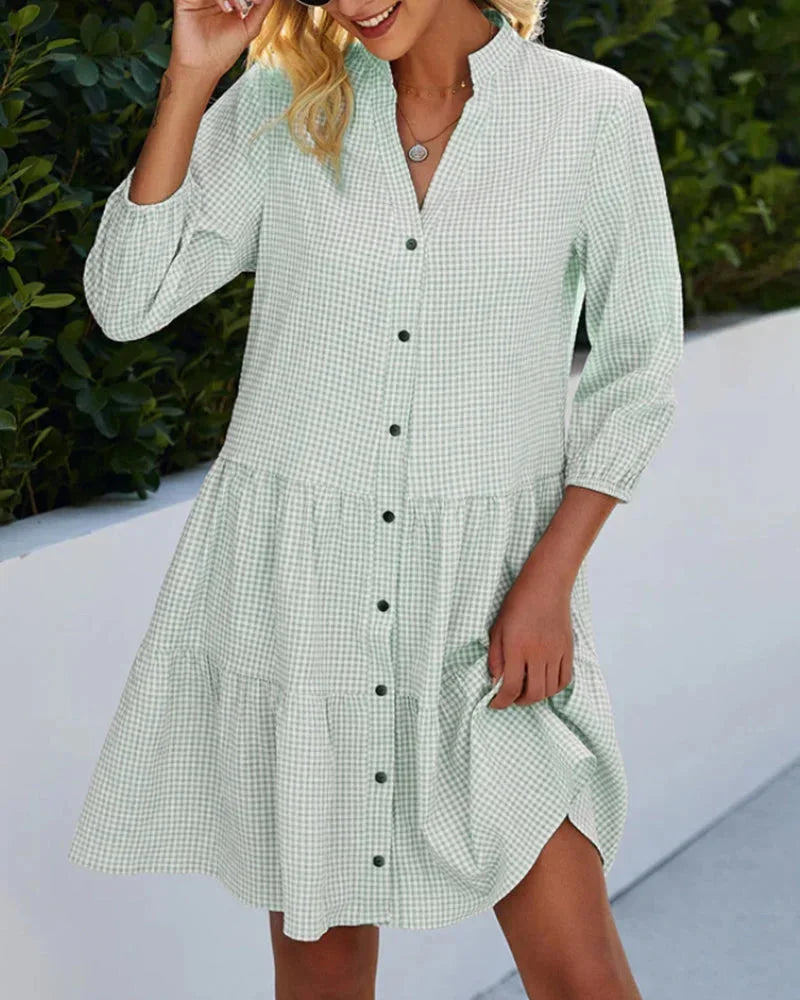 Robe midi vichy à boutons, col exceptionnel, manches 3/4 évasées, fabriquée en coton léger, parfaite pour le printemps et…